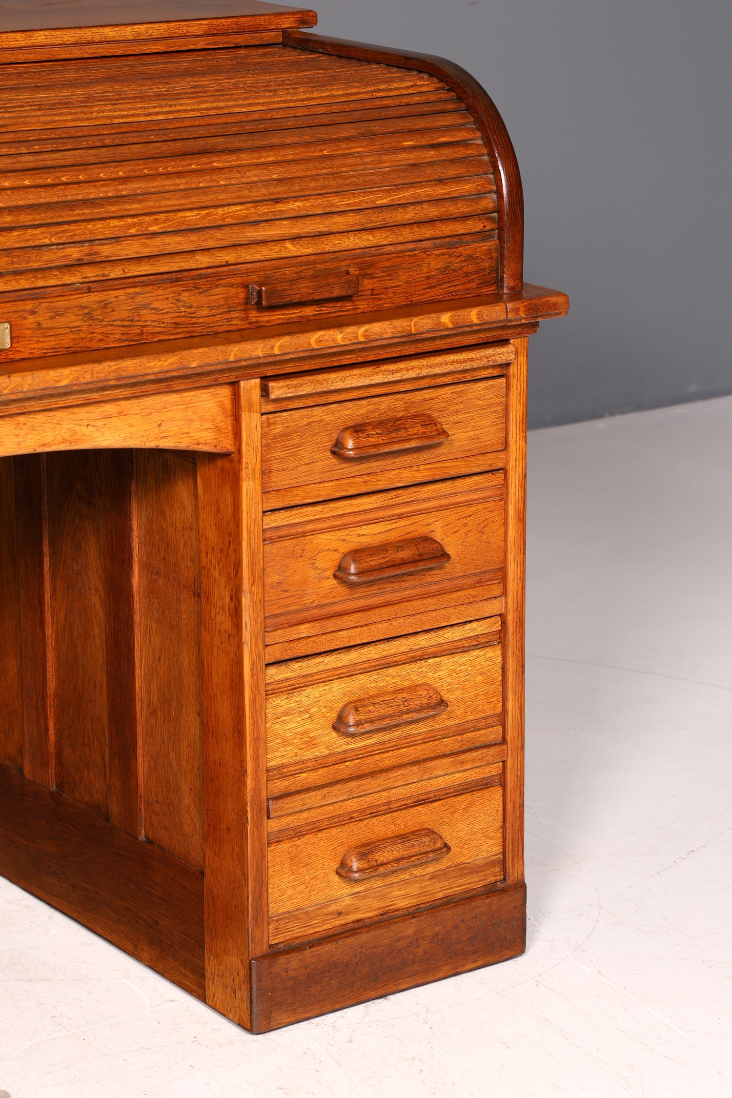 Wunderschöner Sekretär im Bauhaus Stil Rollladen Sekretär Art Deco Schreibtisch Office Table Vintage