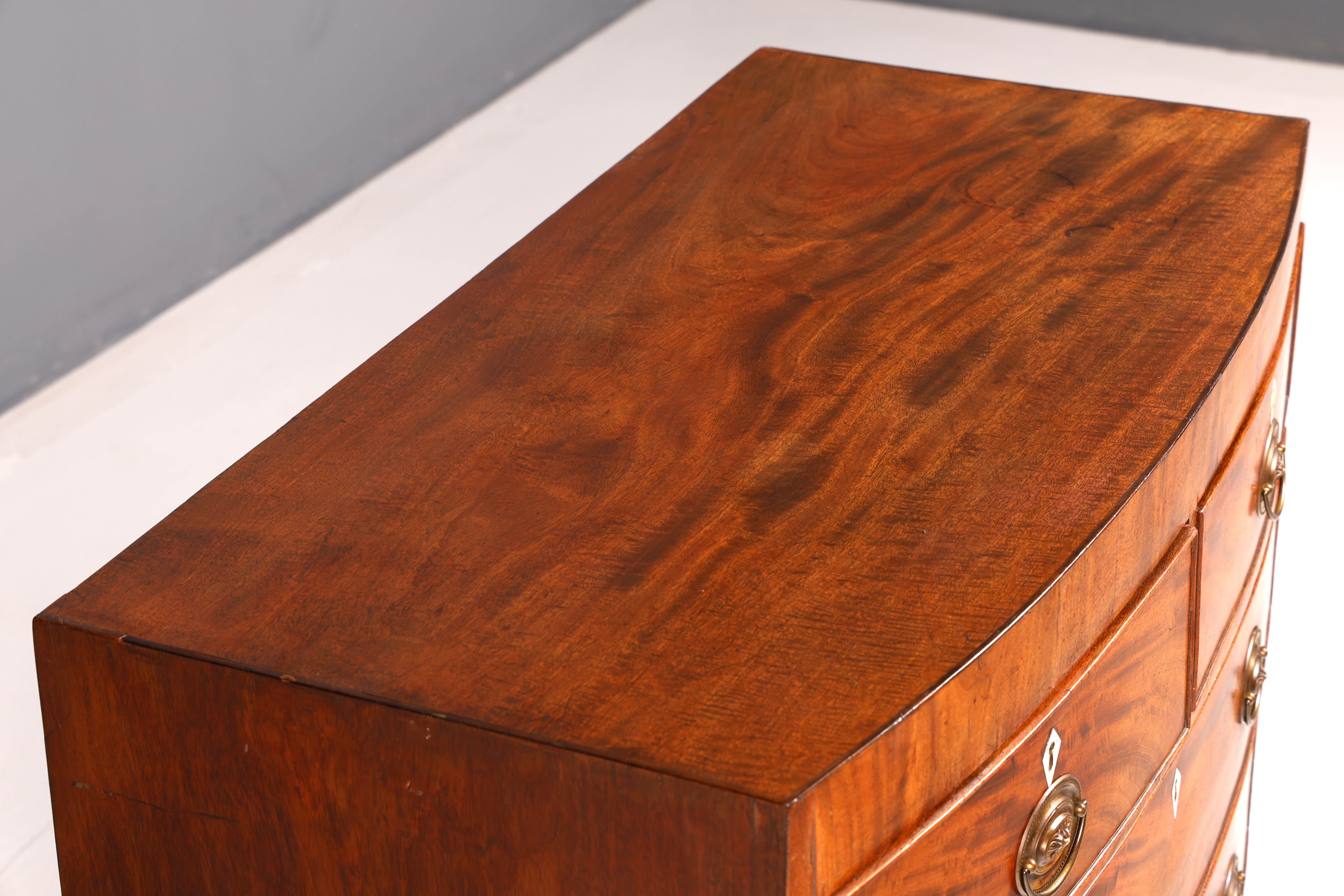 Wunderschöne Englische Kommode Mahagoni Antik Schubladenkommode Bow Front Schrank Sideboard Vintage