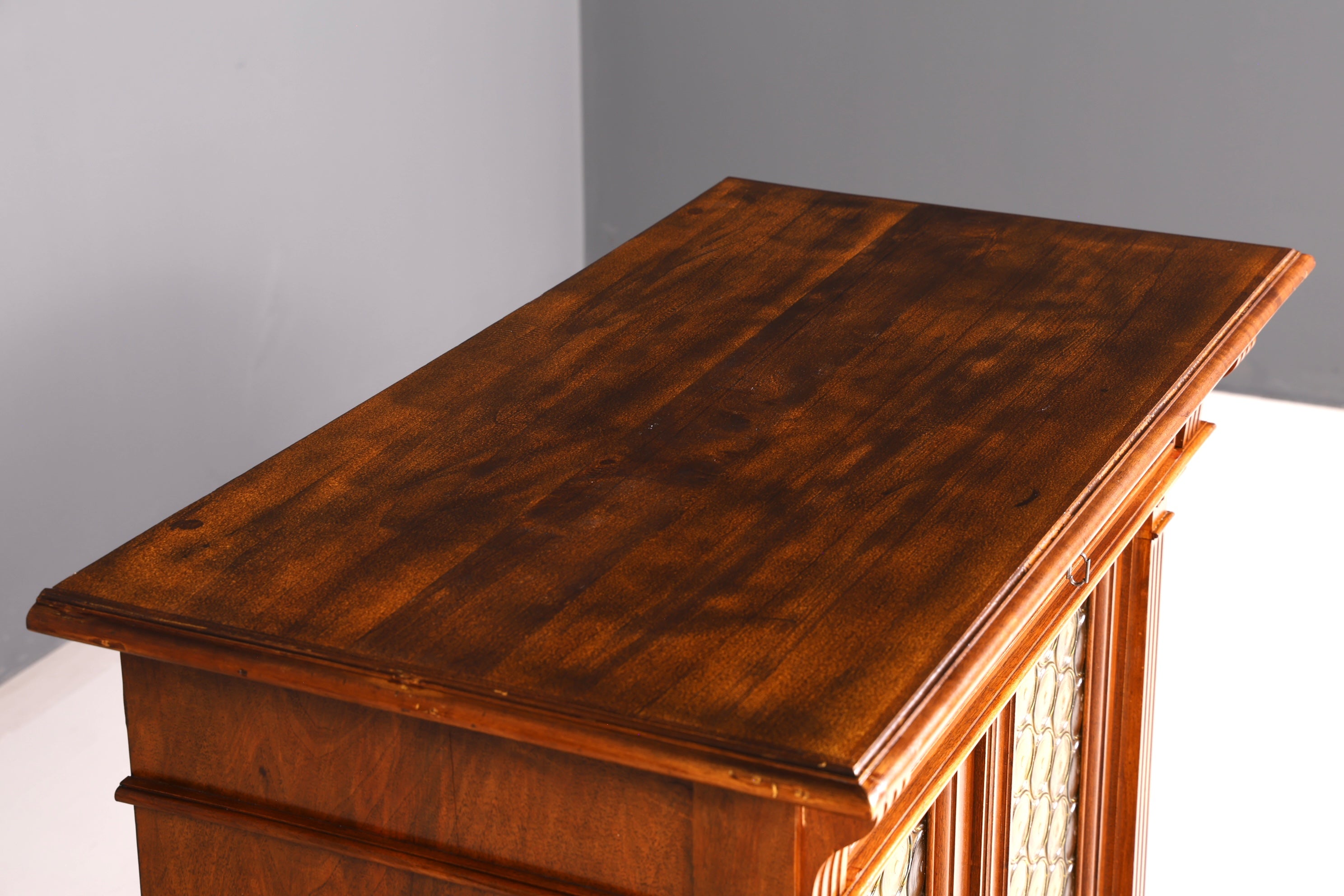 Edle Gründerzeit Vitrine um 1880 Schrank Antik Jugendstil Nussbaum Bücherschrank Buffet Vintage
