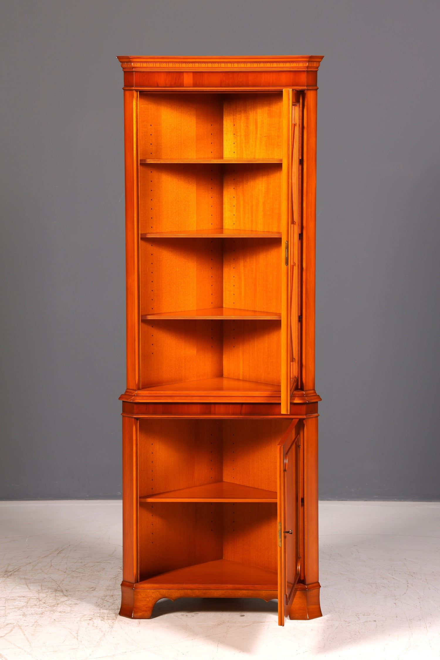 Wunderschöne Original Heldense Eckvitrine Eibe Englisch Antik Echt Holz Schrank Eckschrank Glasvitrine Vintage