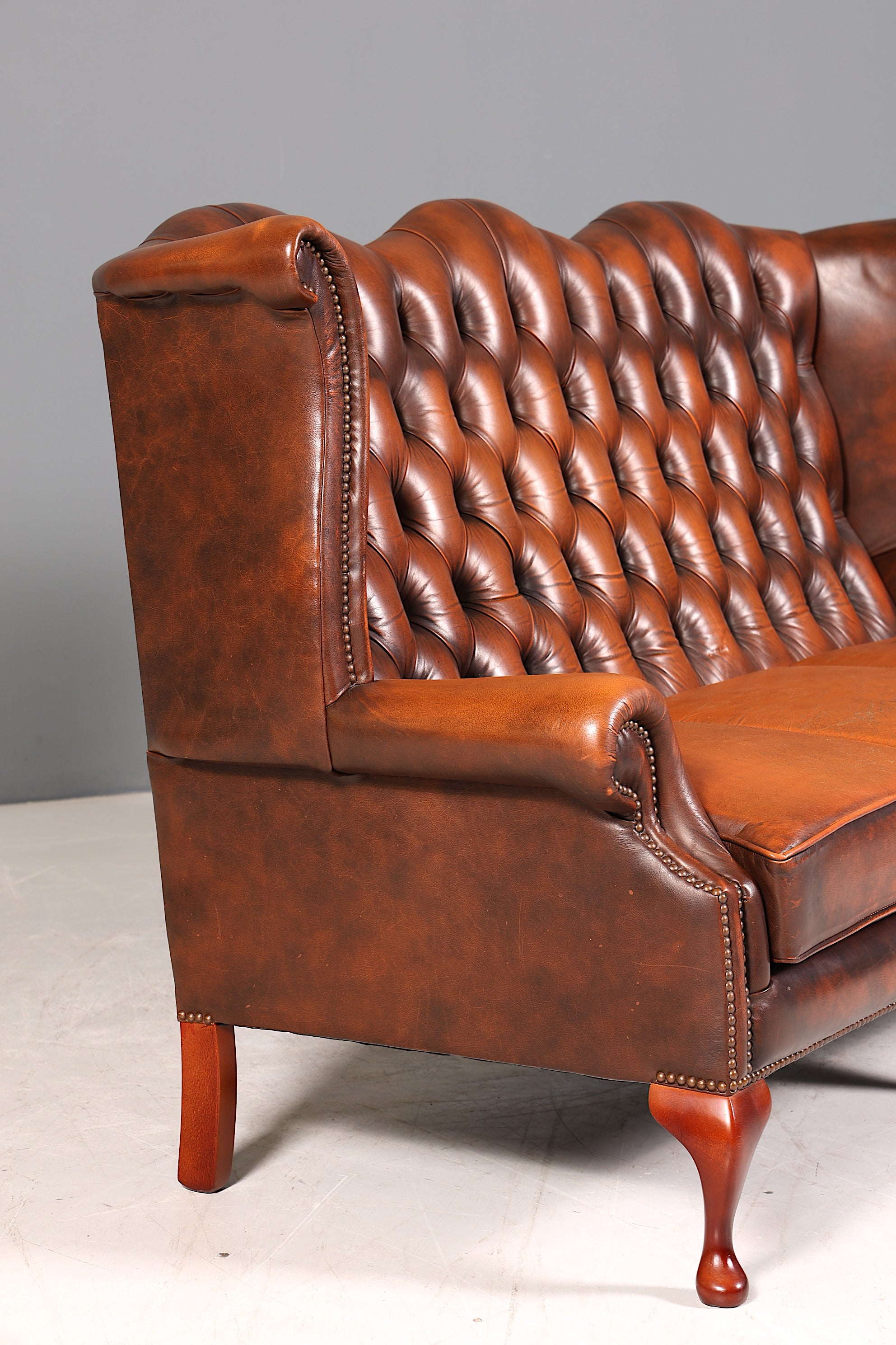 Wunderschönes Original Centurion Queen Anne Sofa 3-Sitzer Couch Chesterfield England Polstersofa