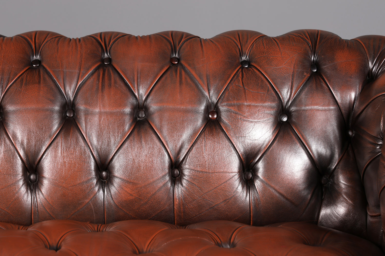 Wunderschönes Original Chesterfield Sofa 2-Sitzer Couch Englisches echt Leder Sofa UK 1 von 2