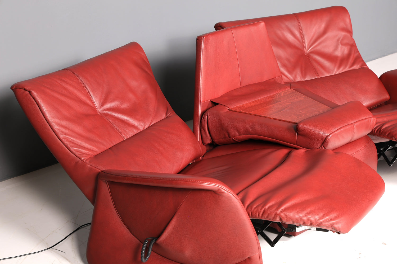 Edles Himolla Ledersofa Trapez 3-Sitzer Echt Leder Rot Relaxsofa Couch Sofa elektrisch verstellbar Vintage