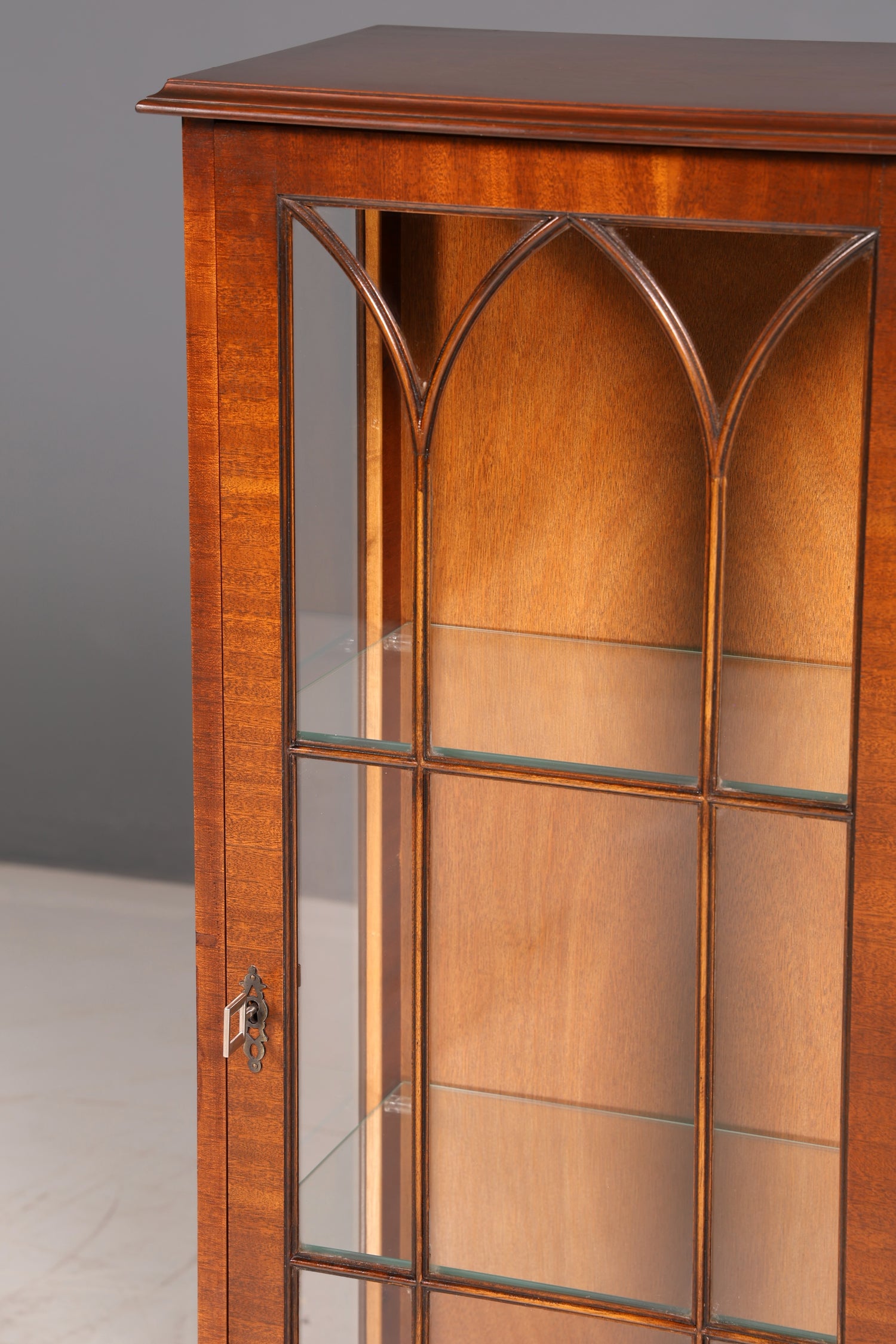 Wunderschöne Englische Vitrine Mahagoni Antik Glasvitrine Schrank Sammlervitrine Echt Holz Vintage