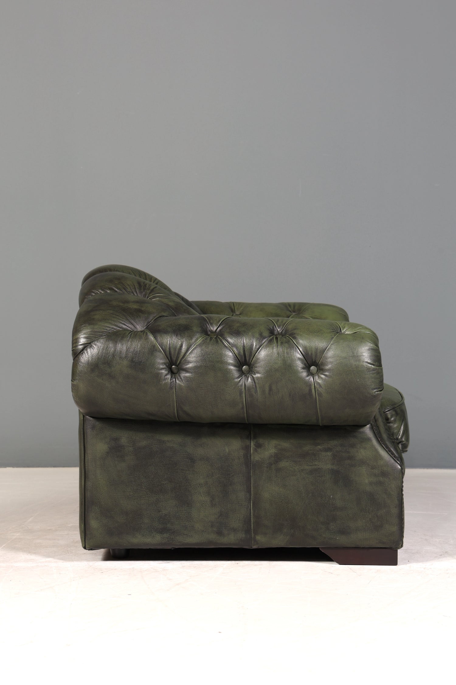 Wunderschöner Original Chesterfield Centurion Sessel grün Englischer Armlehnsessel Englisch Herrensessel