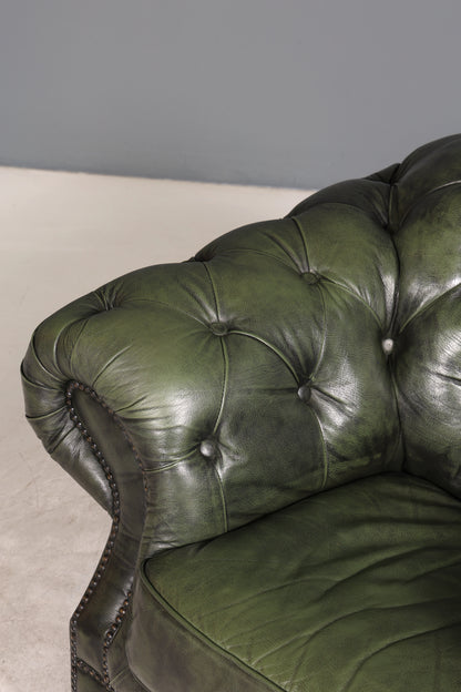 Wunderschöner Original Chesterfield Centurion Sessel grün Englischer Armlehnsessel Englisch Herrensessel