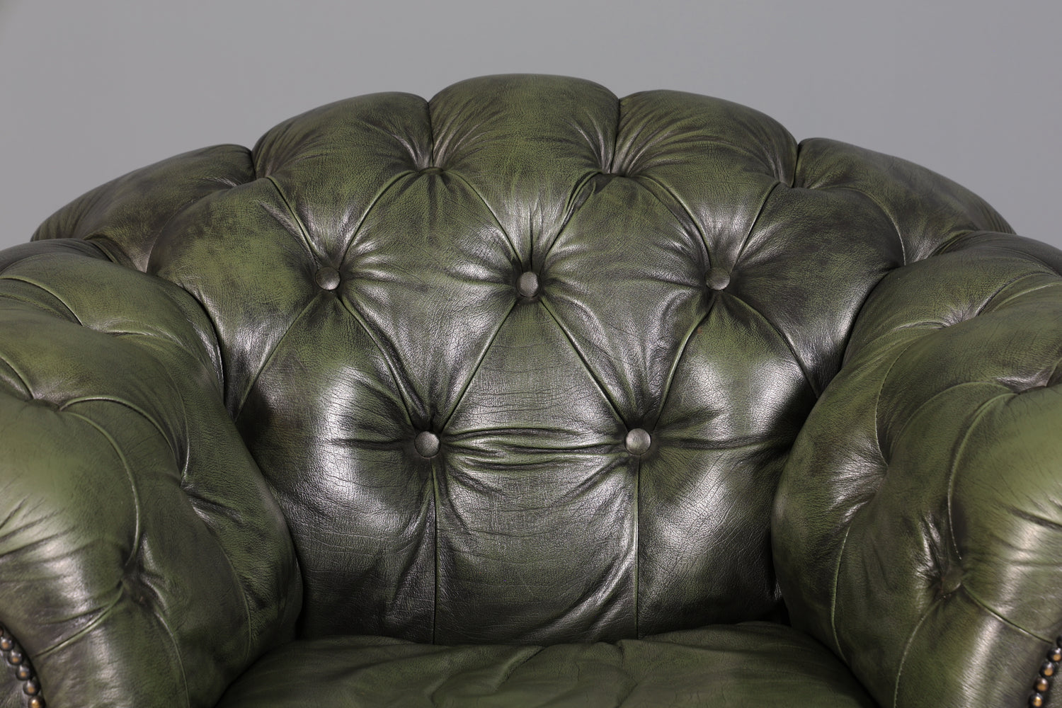 Wunderschöner Original Chesterfield Centurion Sessel grün Englischer Armlehnsessel Englisch Herrensessel