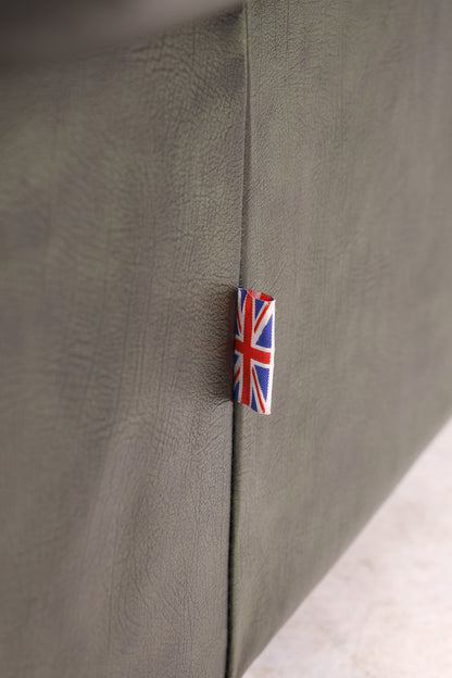 Wunderschöner Original Chesterfield Centurion Sessel grün Englischer Armlehnsessel Englisch Herrensessel