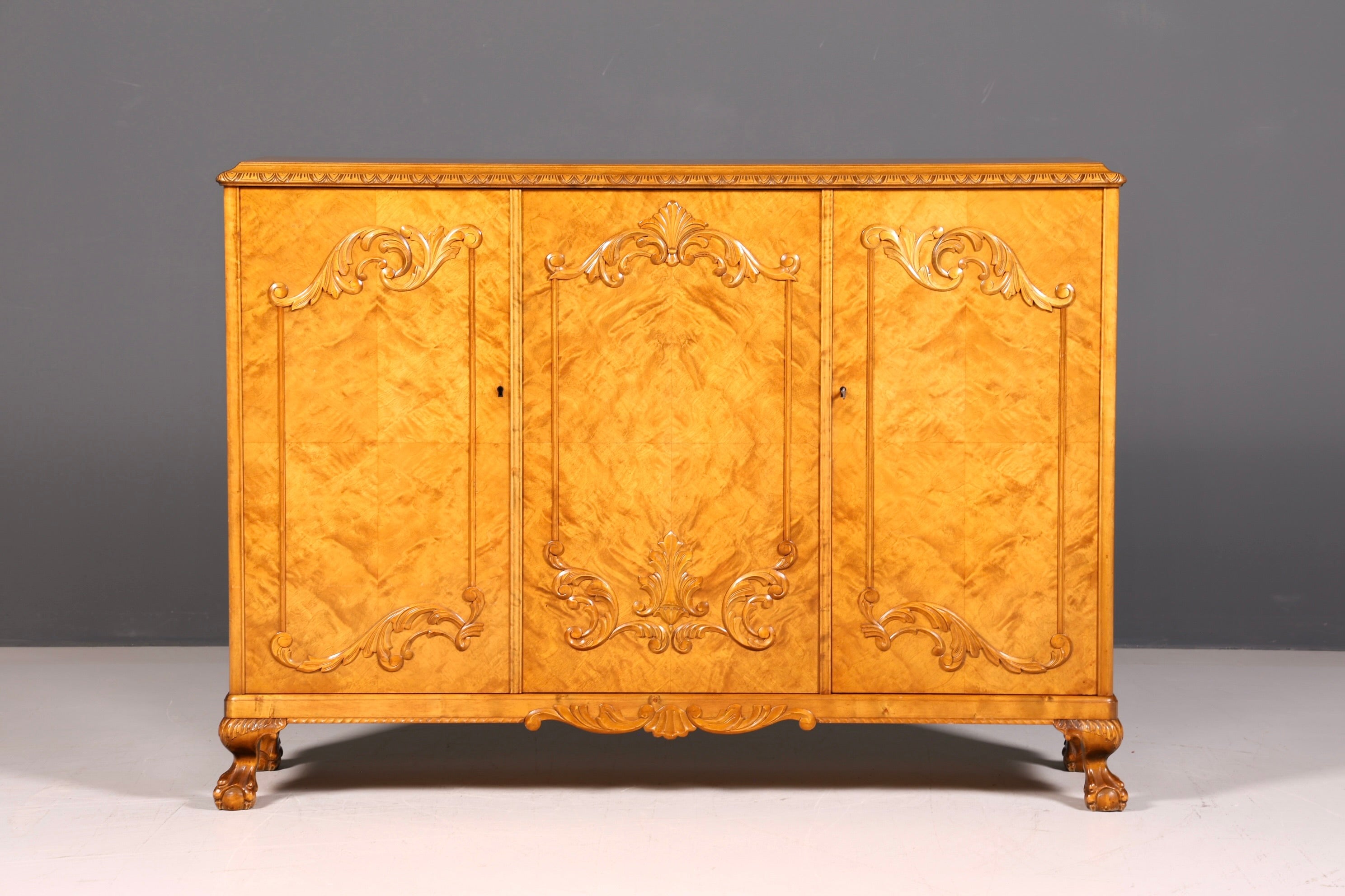 Traumhafter Chippendale Schrank Highboard Barock Stil Antik Sideboard 50s Kommode TV-Schrank 60s Massiv