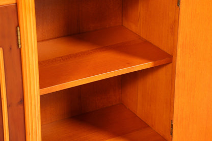 Wunderschöne Englische Vitrine Bücherschrank Buffet Antik Stil Englisch Eibe Glasvitrine Bibliothek