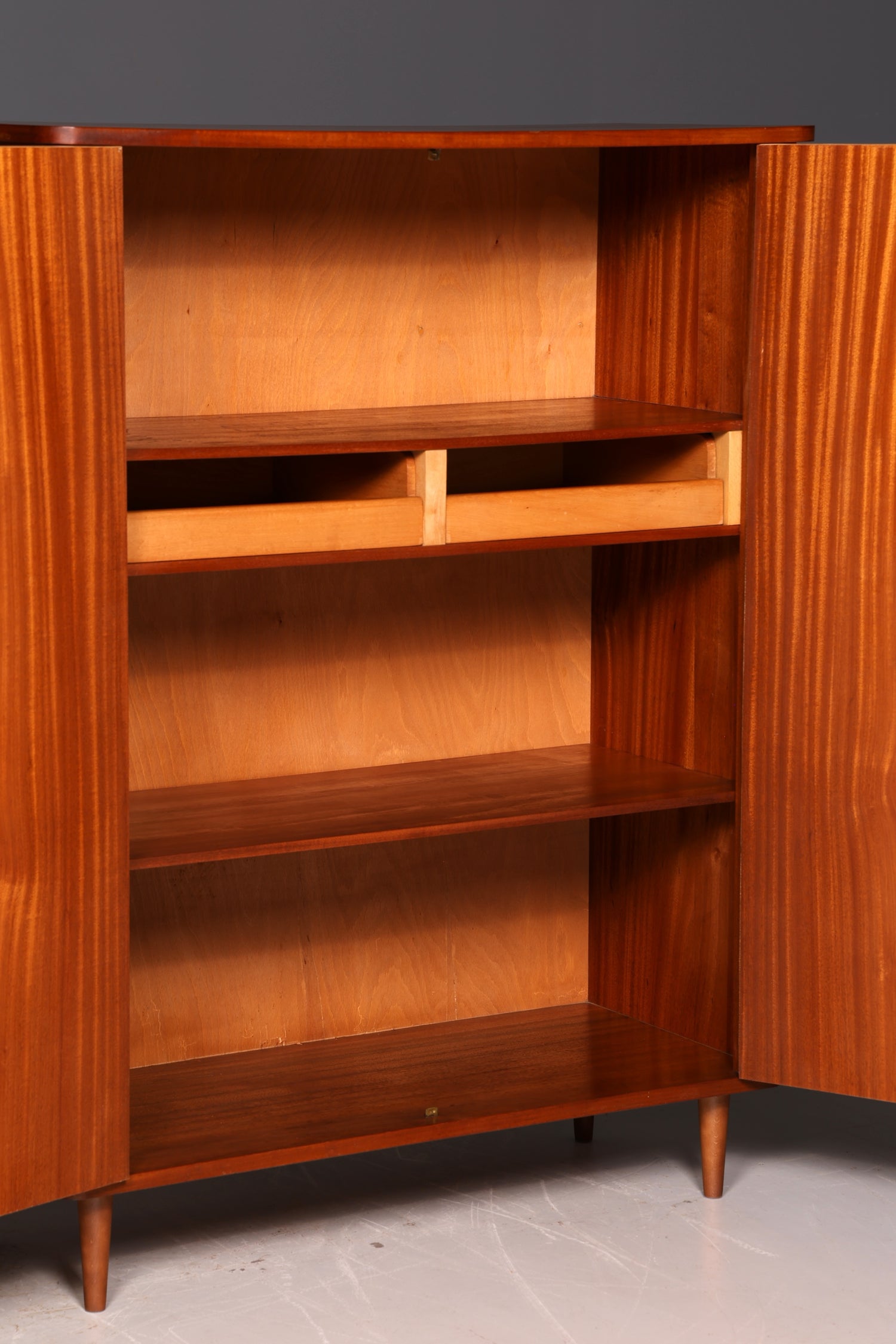 Wunderschöner Mid Century Schrank 60er Jahre Wäscheschrank Aktenschrank Kommode Vertiko Highboard Vintage