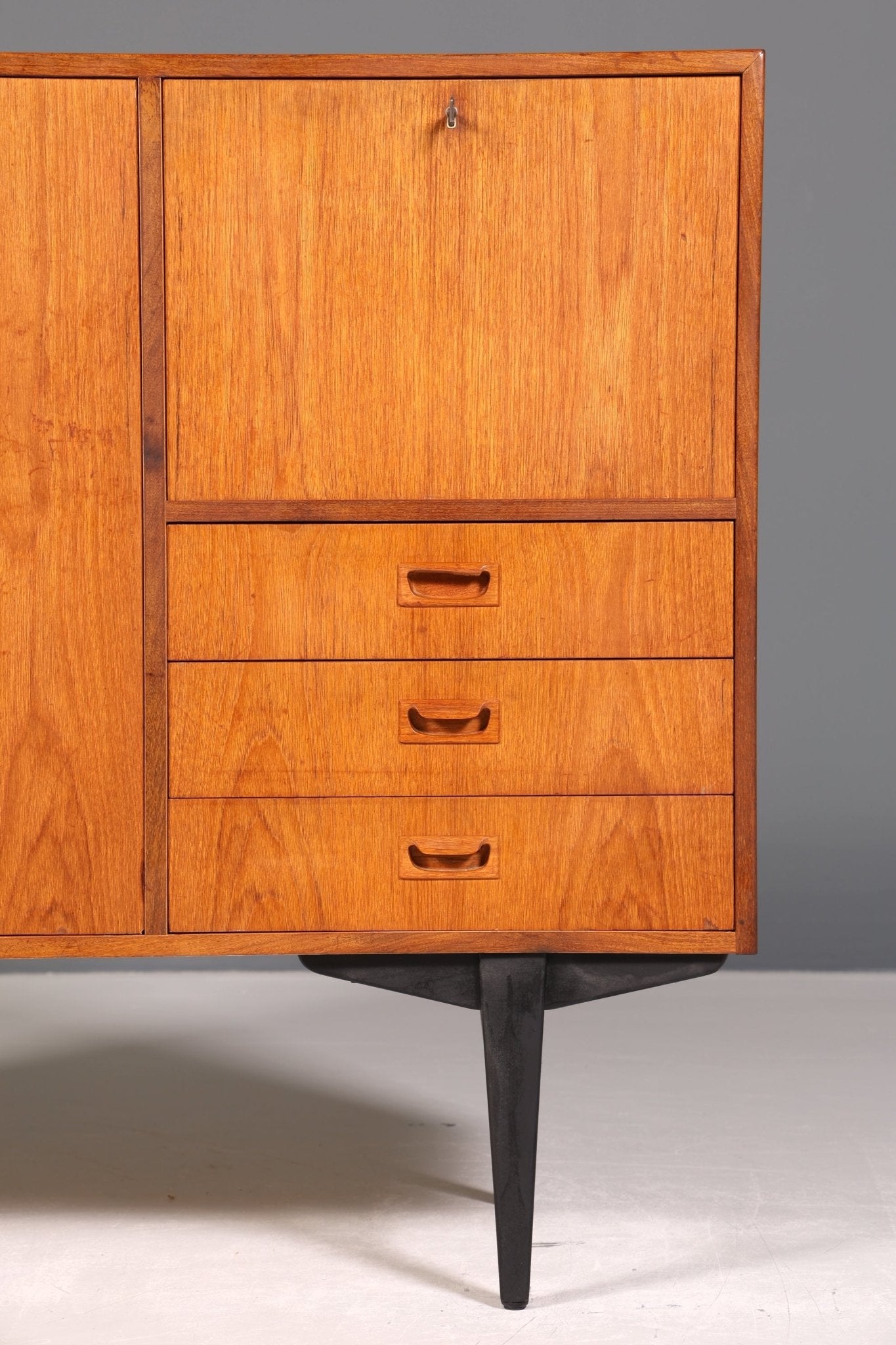 Wunderschönes Mid Century Highboard echt Holz Schrank Büro Kommode 60er Jahre