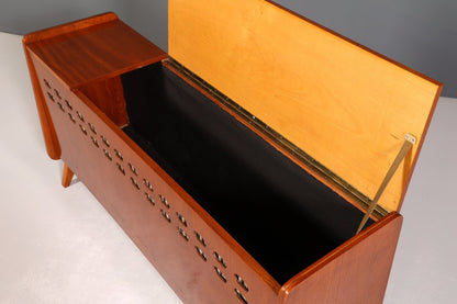 Edls Mid Century Wäschekorb  František Jirák für Tatra Nabytok Sideboard Klappschrank