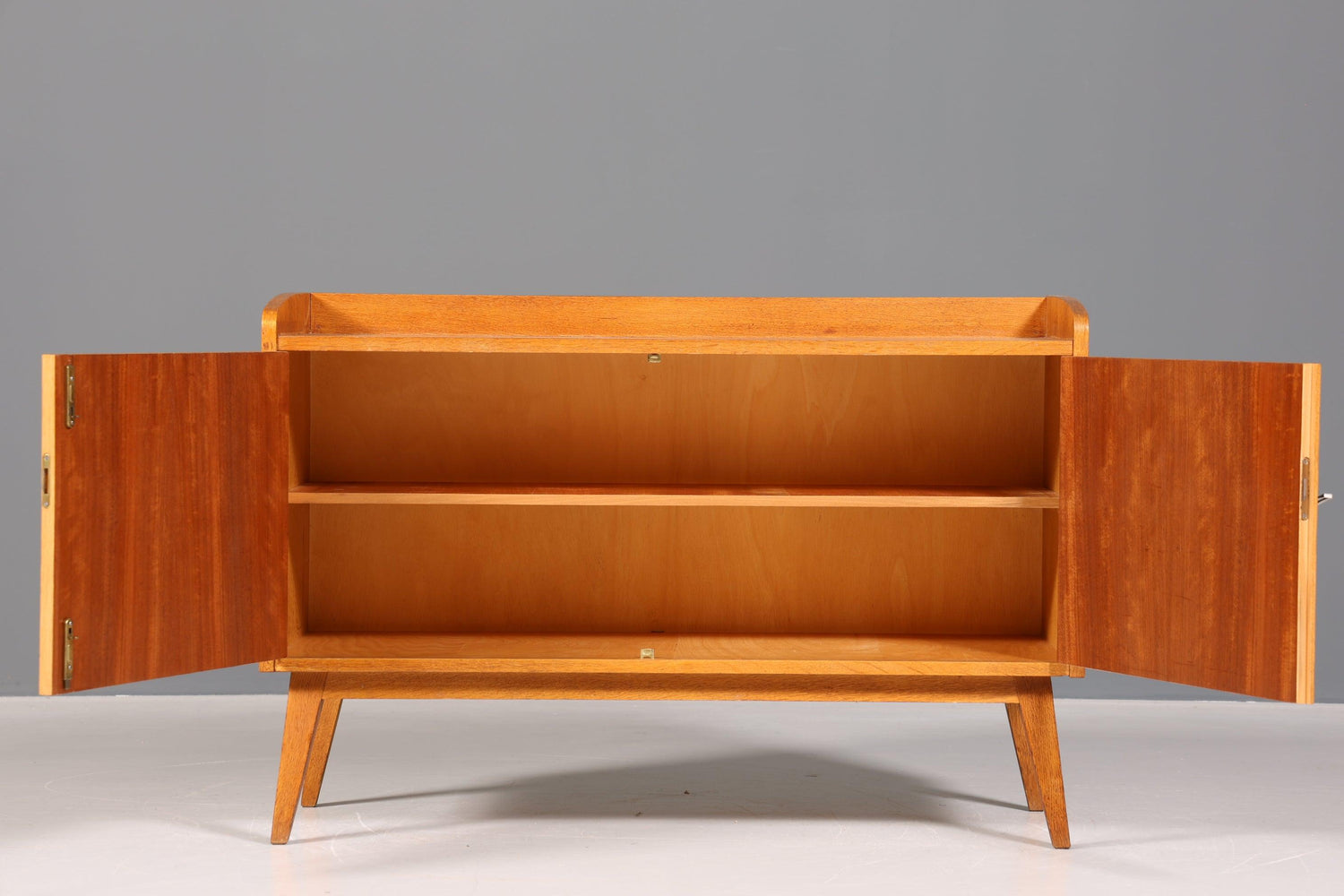 Schlichte Mid Century Kommode Vintage echt Holz Schrank Retro Flur Kommode 60er Jahre