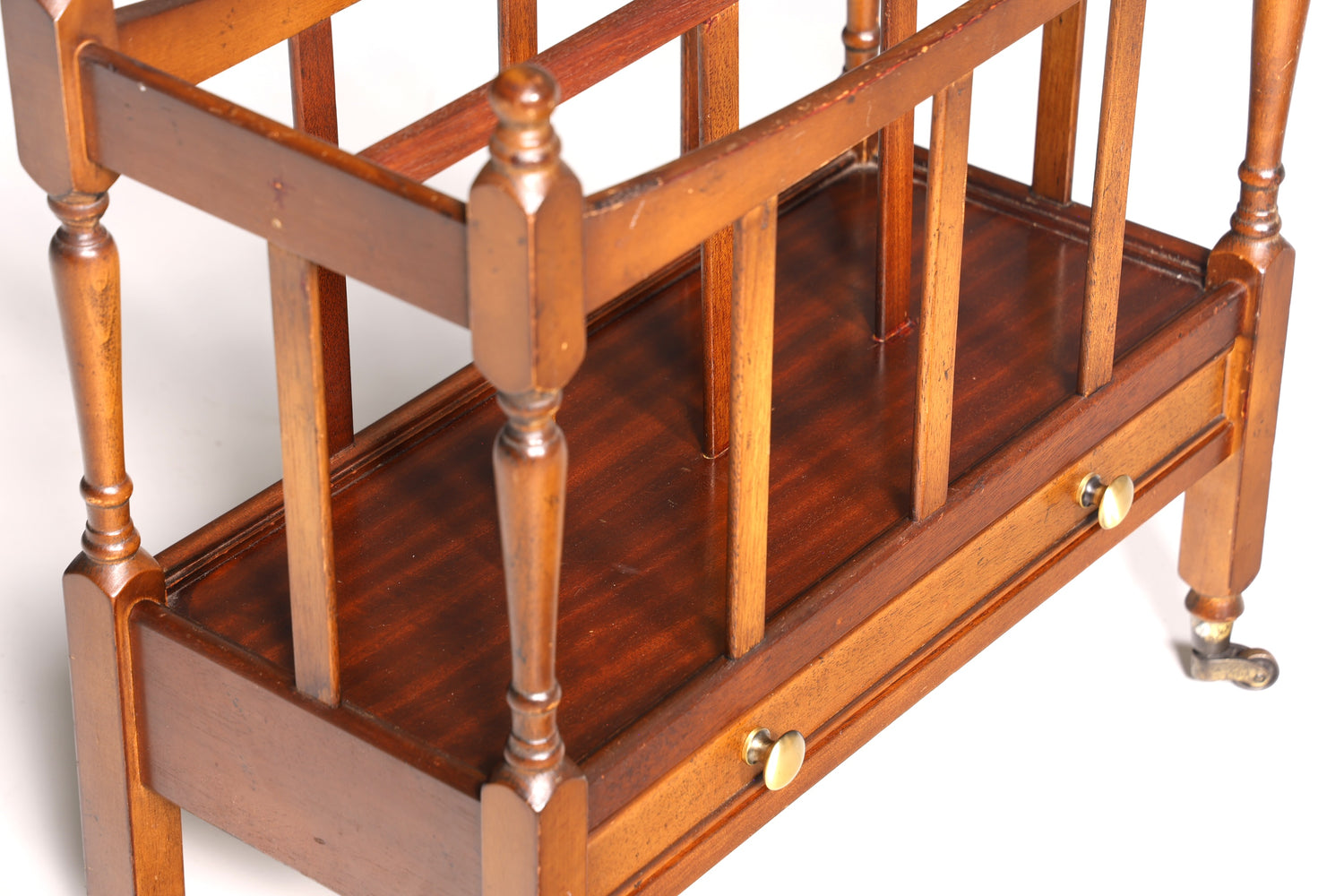 Wunderschöner Englischer Zeitungsständer Magazin Rack Antik 60s Ablage Buchablage