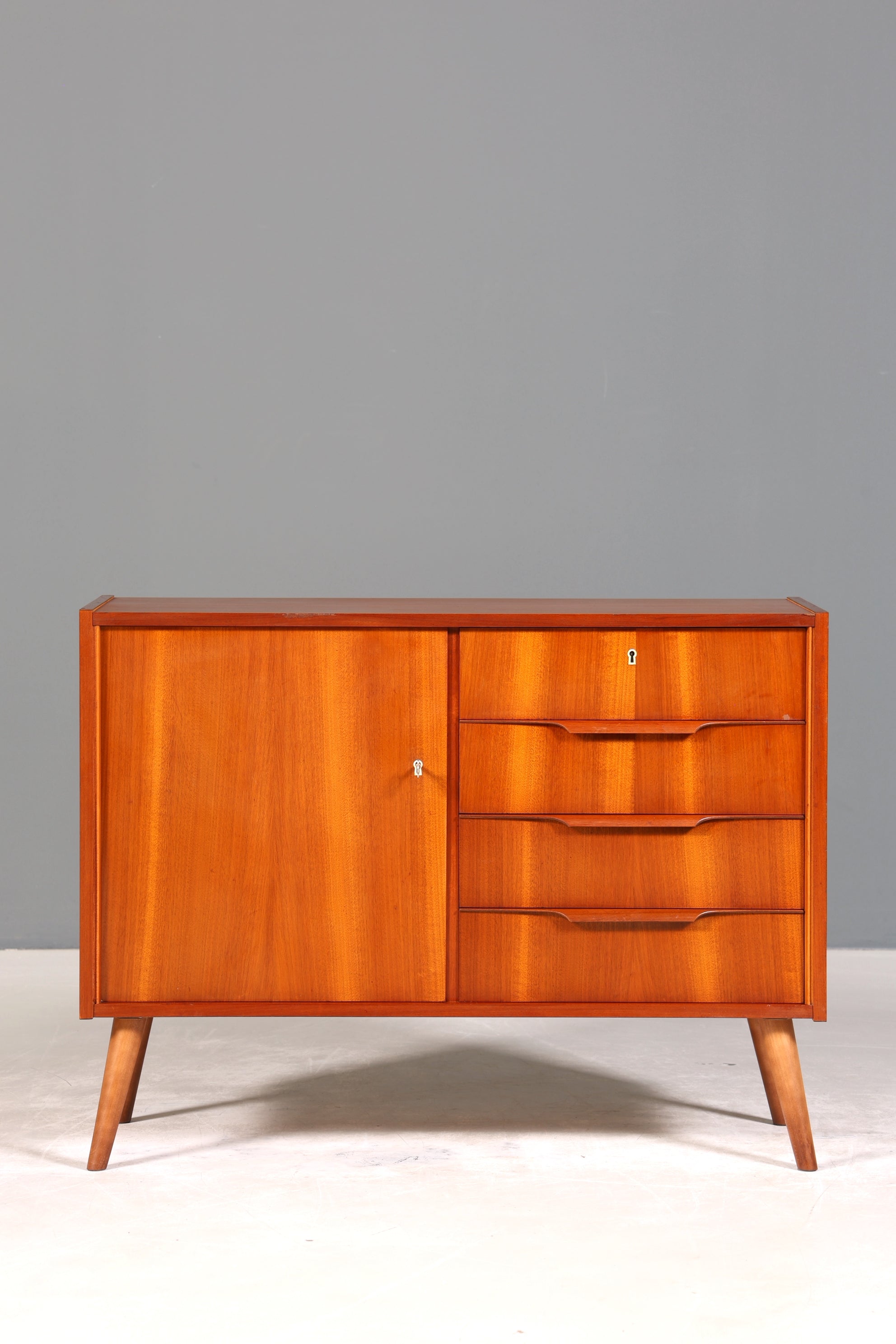 Wunderschöne Mid Century Kommode Vintage Schrank Teak Holz Retro Flur Kommode 60s Regal Sideboard