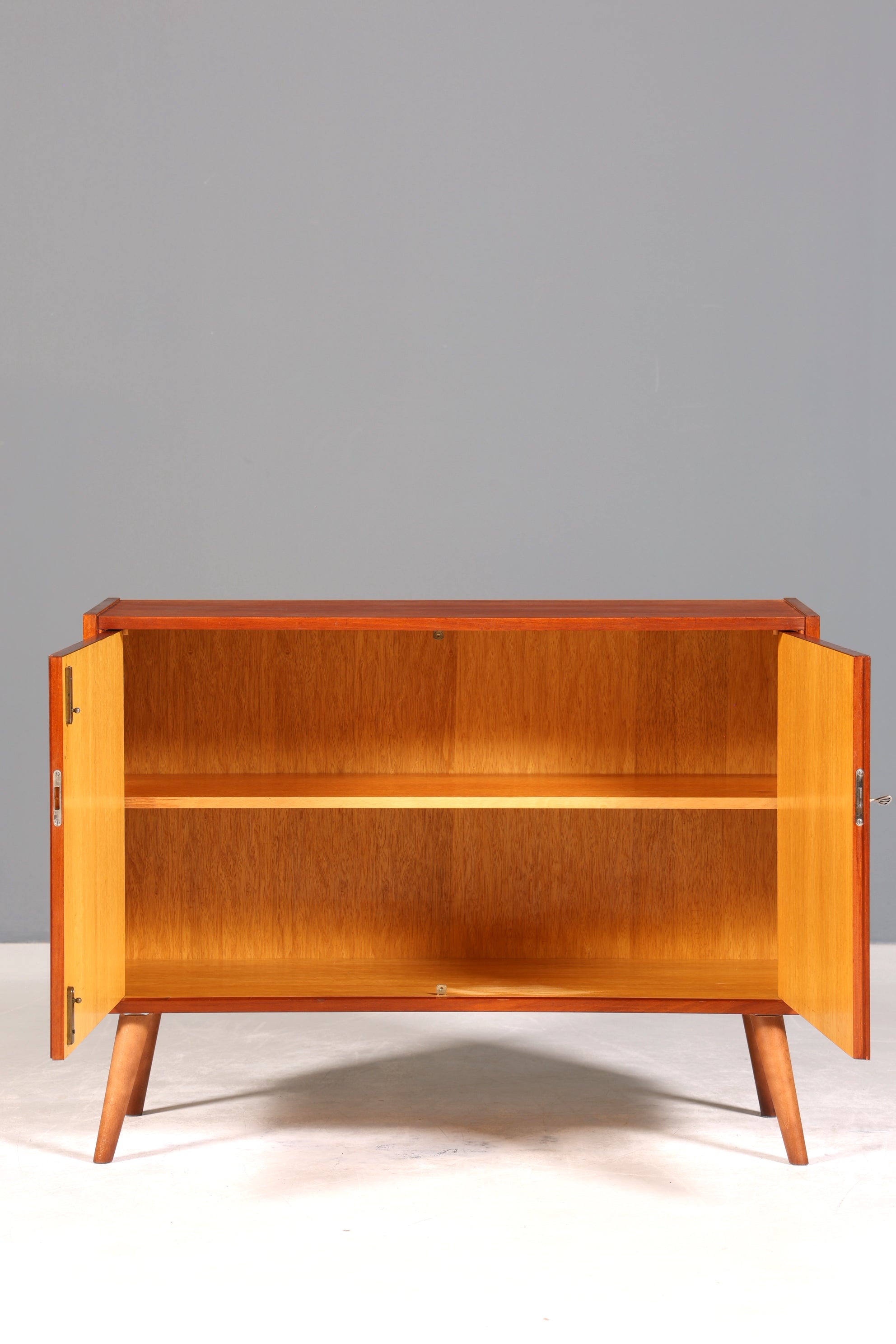 Wunderschöner Mid Century Schrank Vintage Kommode Retro Flur Kommode 60s Regal Sideboard