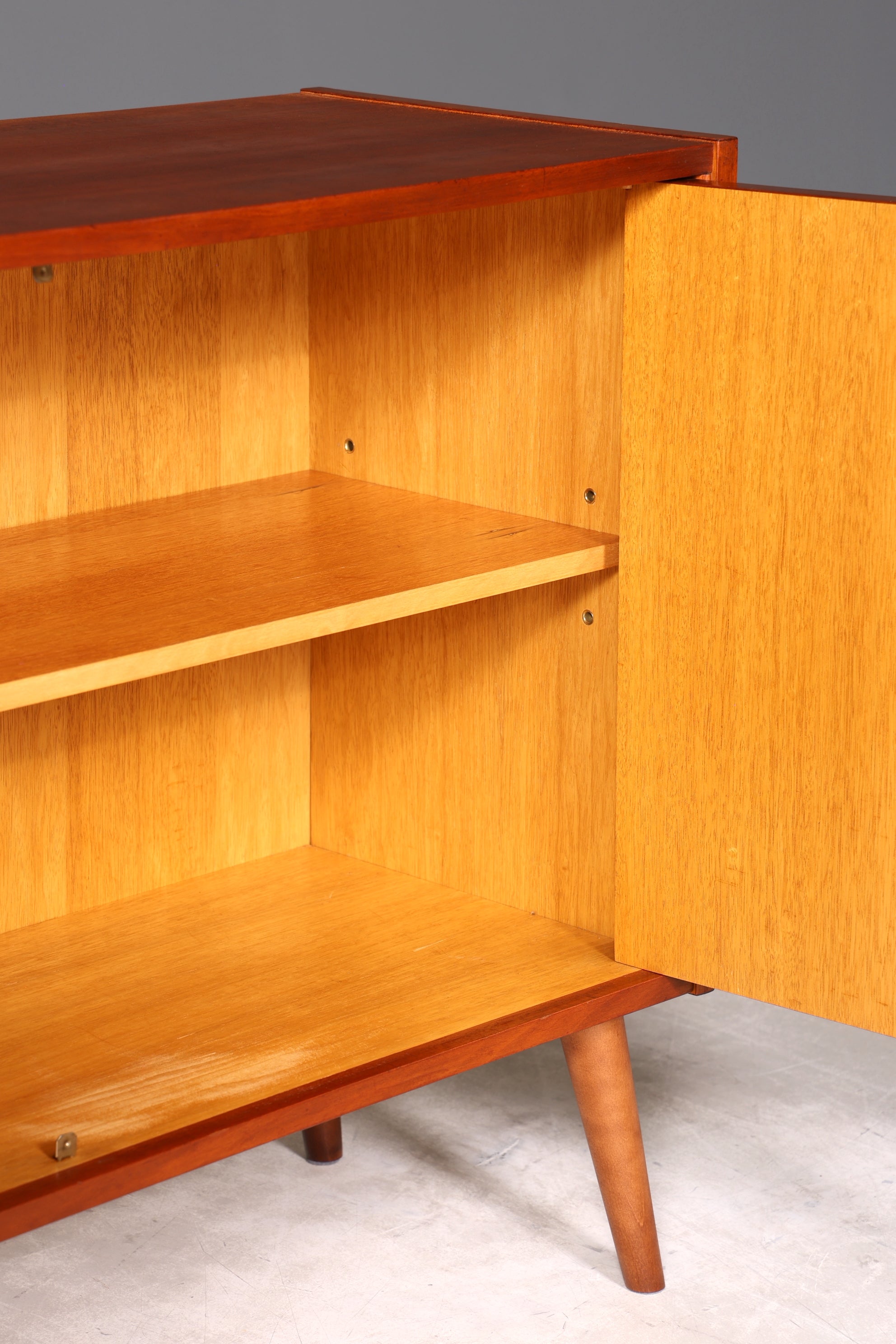 Wunderschöner Mid Century Schrank Vintage Kommode Retro Flur Kommode 60s Regal Sideboard