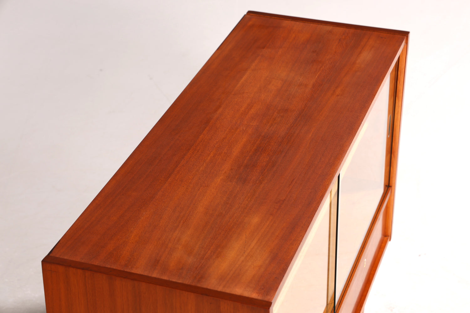Wunderschöne Mid Century Vitrine Vintage Schrank Retro Regal Bücherregal TV Sideboard 60s