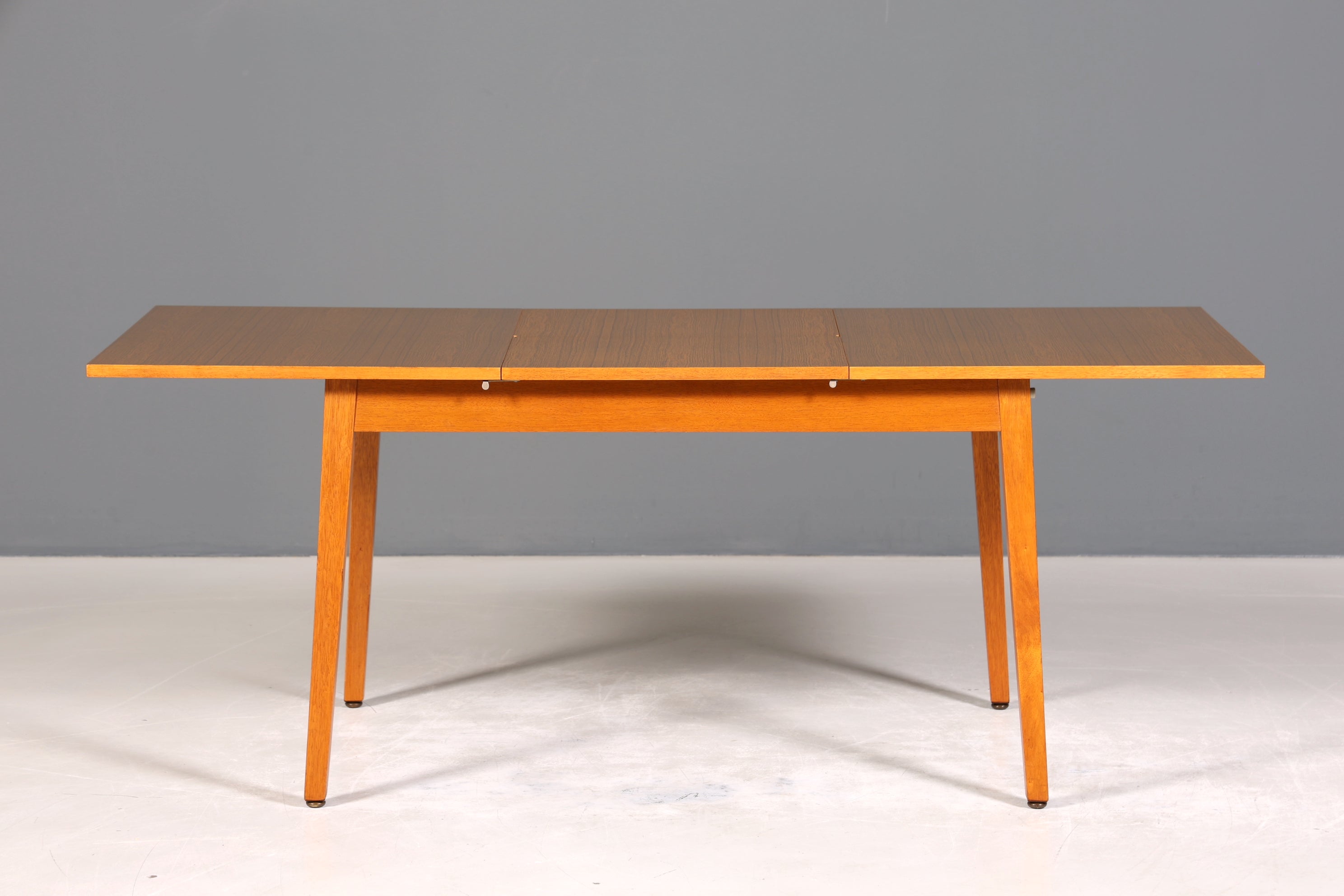 Traumhafter Mid Century Küchentisch Vintage Tisch ausziehbar und höhenverstellbar Esszimmer Tisch VEB