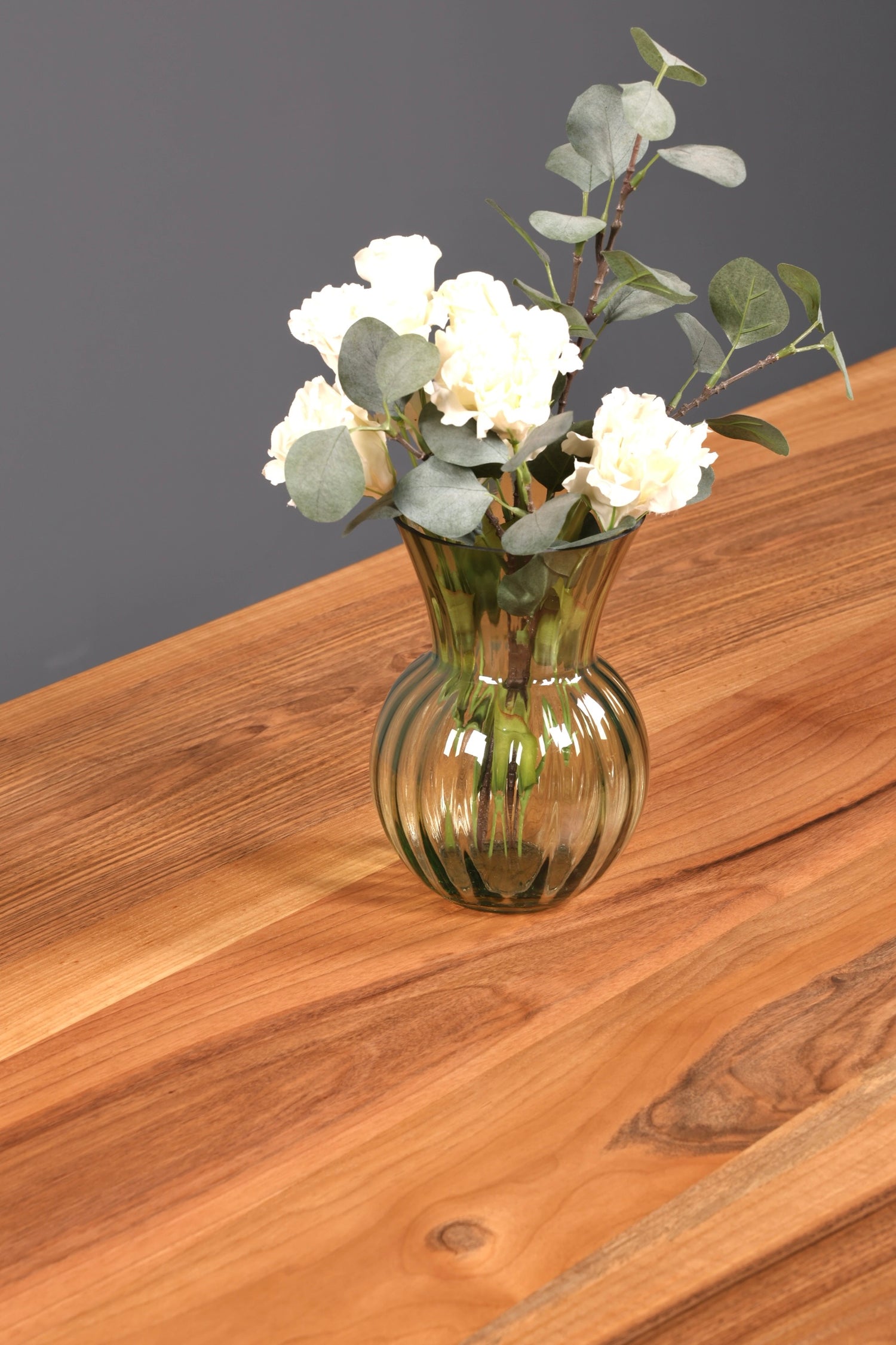 Traumhafter Nussbaum Tisch 220cm-95cm Esszimmer Tisch Baumkanten Platte massiv Holz Küchentisch