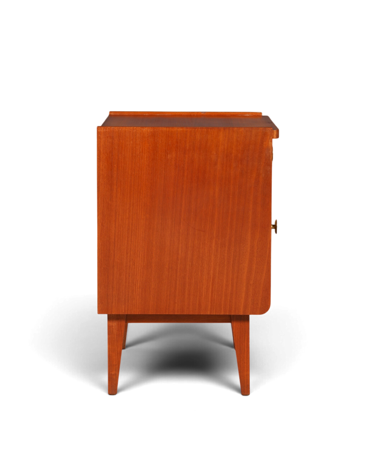 Hauptstadt Möblerei Mid Century Nachttisch aus Echtholz im Danish Design mit konischen Beinen, Seitenansicht