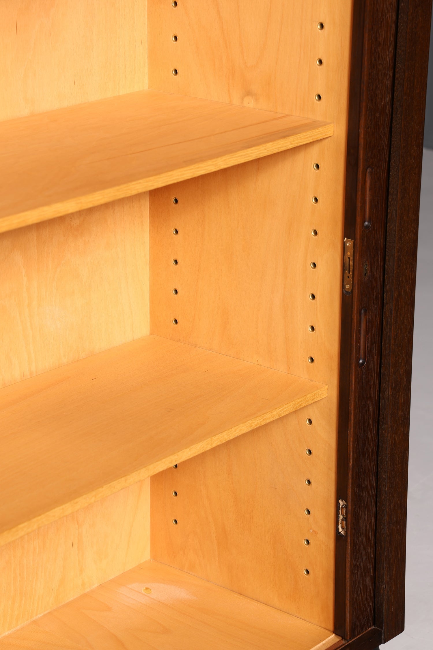 Wunderschöner Mid Century Schrank 60s Original Stehroll Aktenschrank Wäscheschrank Büroschrank