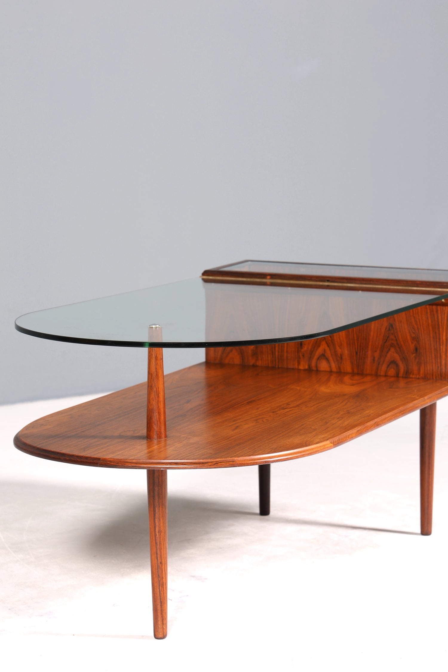 Wunderschöner Mid Century Couchtisch designed by Johannes Andersen Retro Ablagetisch Glastisch Made in Denmark Tisch