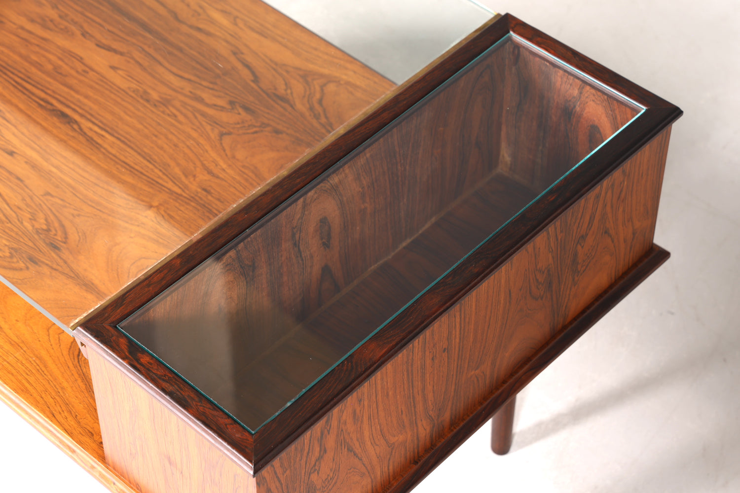 Wunderschöner Mid Century Couchtisch designed by Johannes Andersen Retro Ablagetisch Glastisch Made in Denmark Tisch
