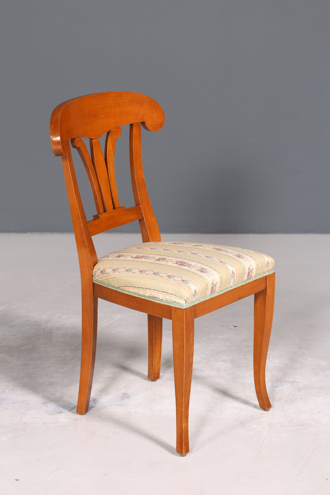 Wunderschöner Selva Stuhl Antik Biedermeier Stil Sekretär Stuhl Esszimmer Stuhl Küchenstuhl