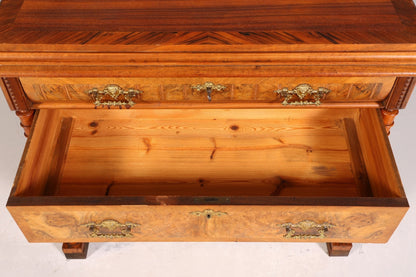 Traumhafte Gründerzeit Kommode Louis Philippe Vertiko Nussbaum Sideboard um 1880