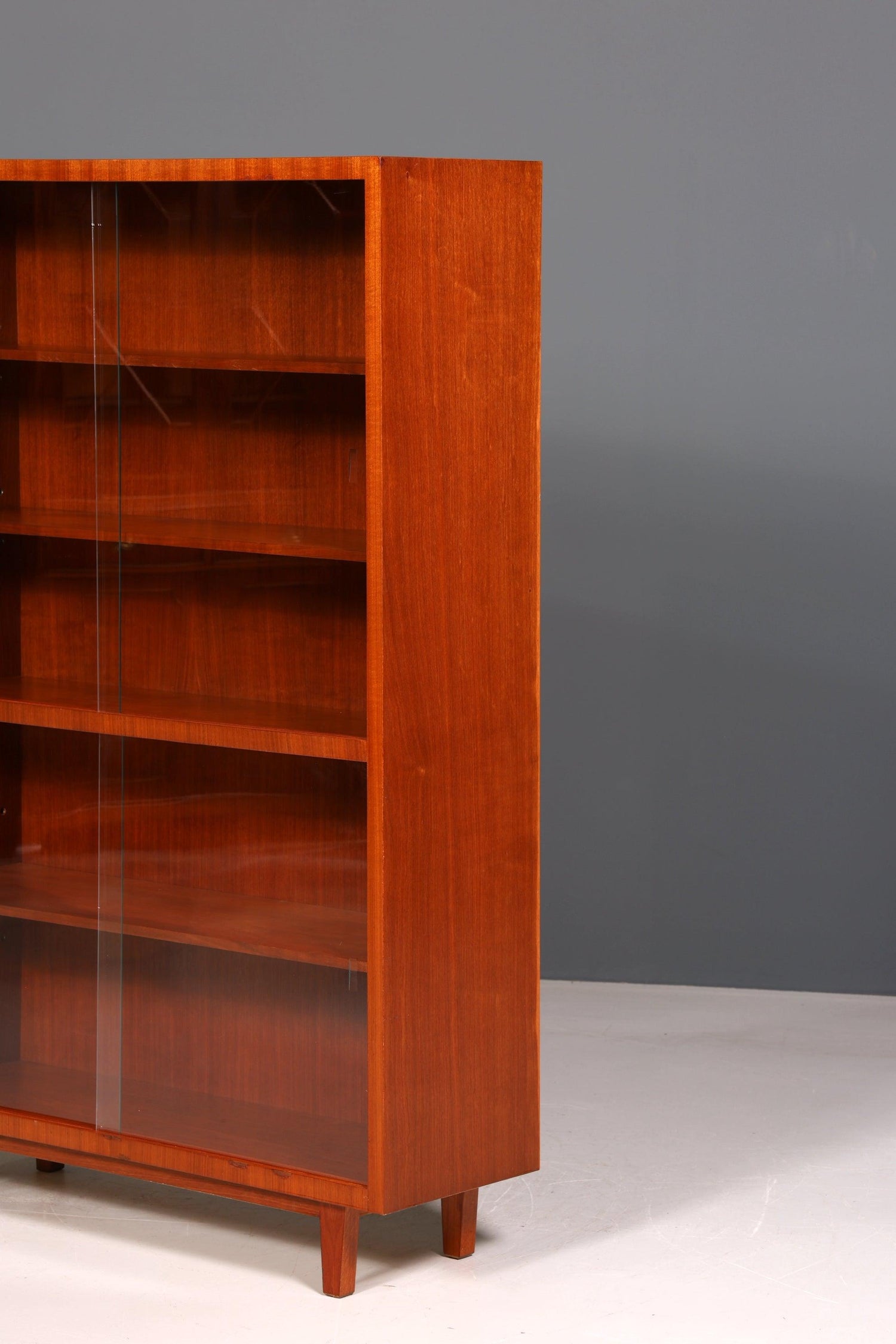 Wunderschöne Mid Century Vitrine Retro Regal Vintage Bücherregal Schrank 2 von 2