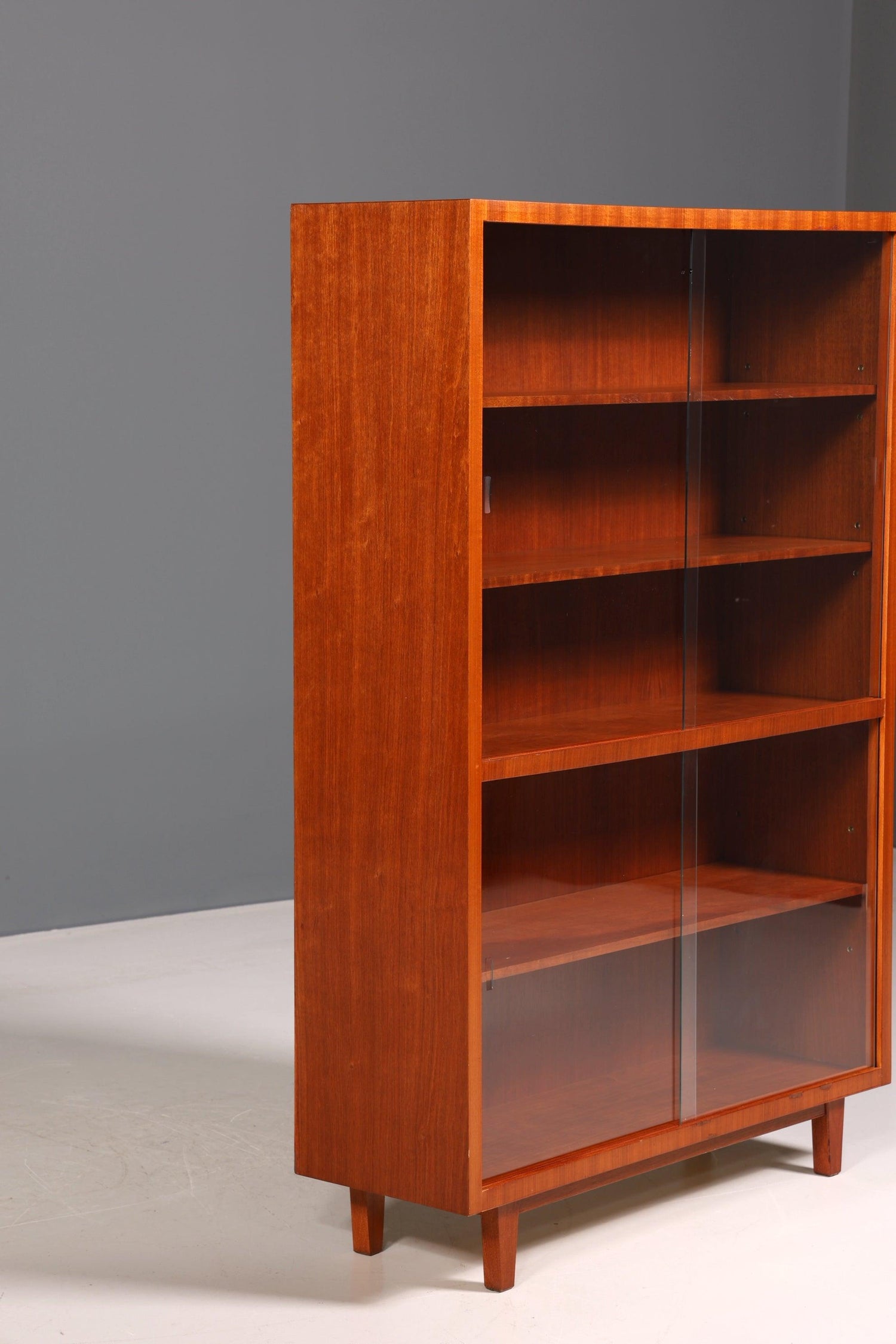 Wunderschöne Mid Century Vitrine Retro Regal Vintage Bücherregal Schrank 2 von 2