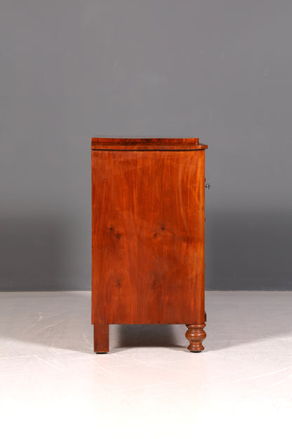 Stilvolle Louis Philippe Kommode Nussbaum Gründerzeit Schubladenkommode Antik um 1890 Sideboard
