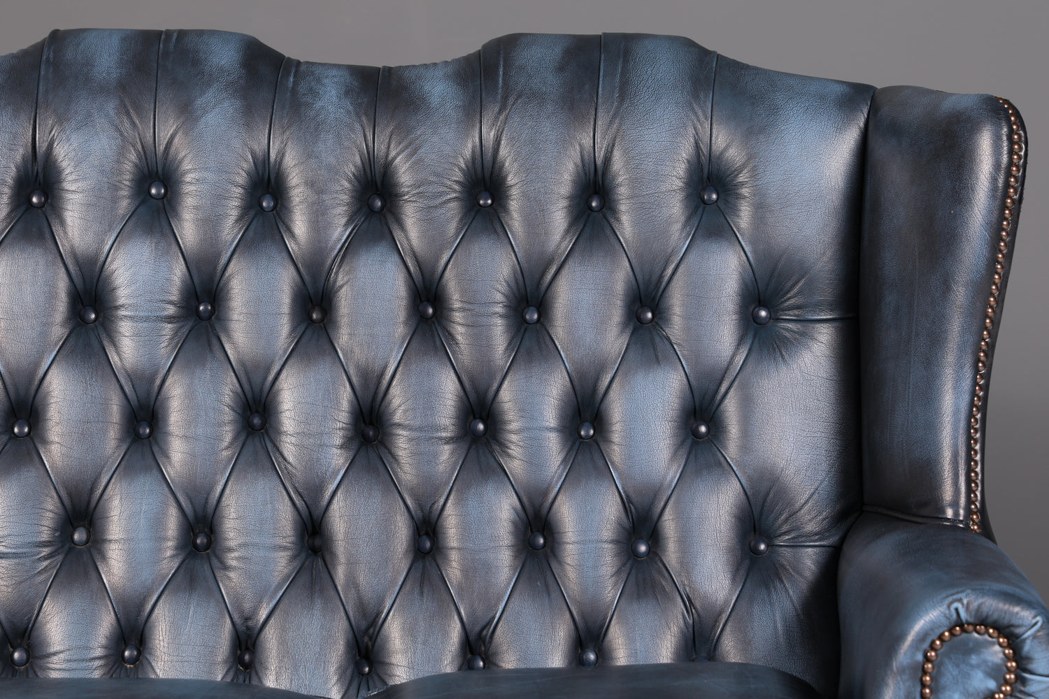 Beautiful original Chesterfield three-seater sofa, Queen Anne, blue English leather couch, England upholstered sofa