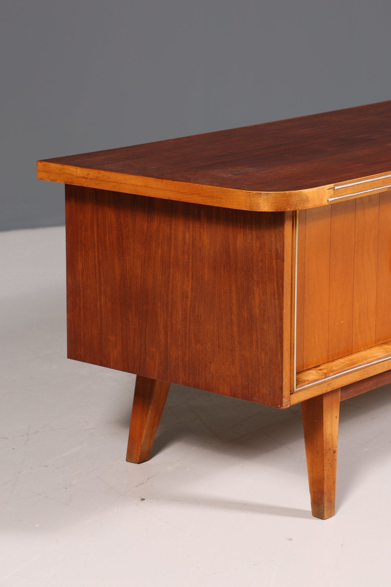 Schlichtes Mid Century Sideboard Vintage TV Kommode 60s Schrank Longboard Retro Lowboard