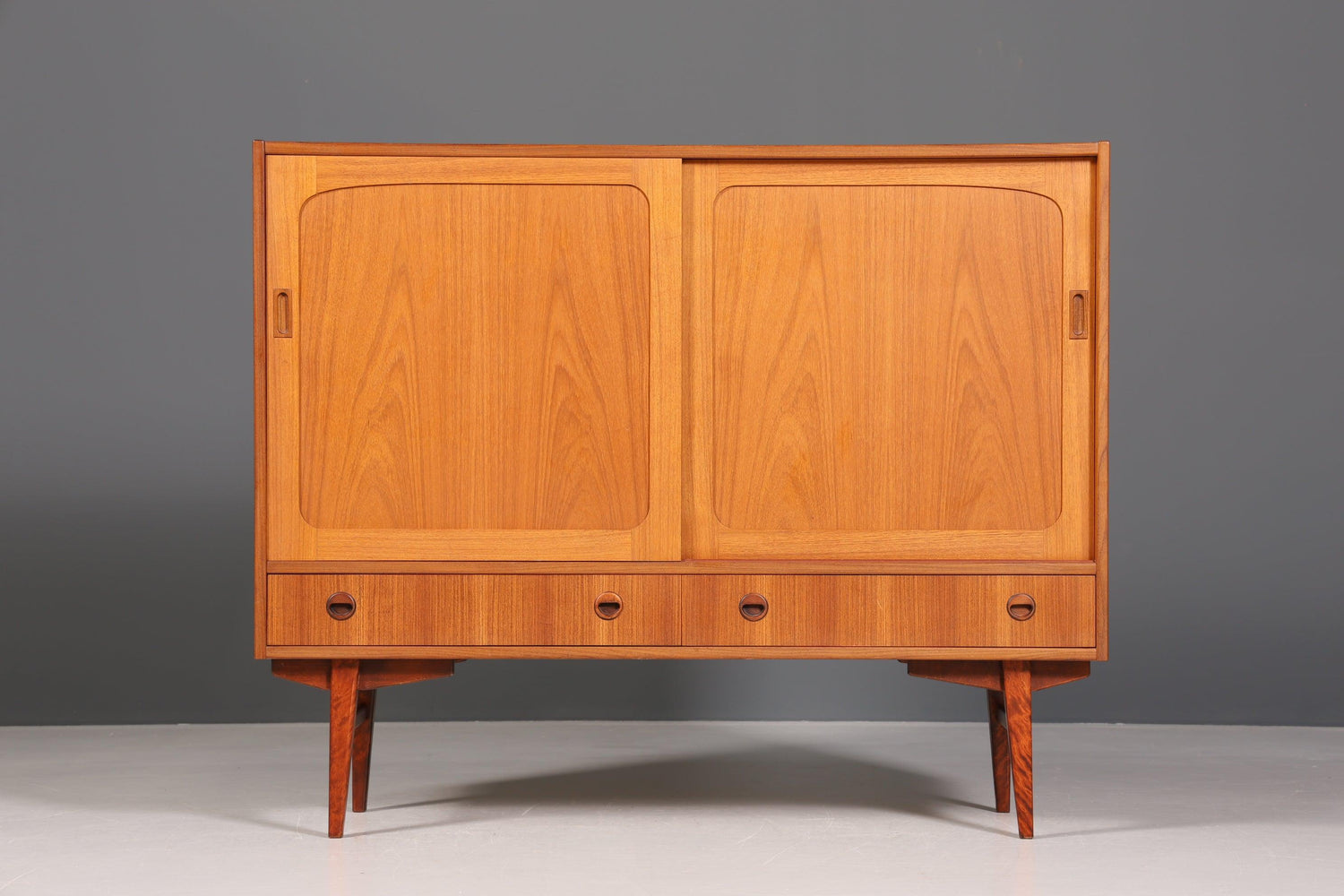 Stilvolles Mid Century Highboard &quot;Made in Denmark&quot; echt Holz Schrank Retro Sideboard Regal