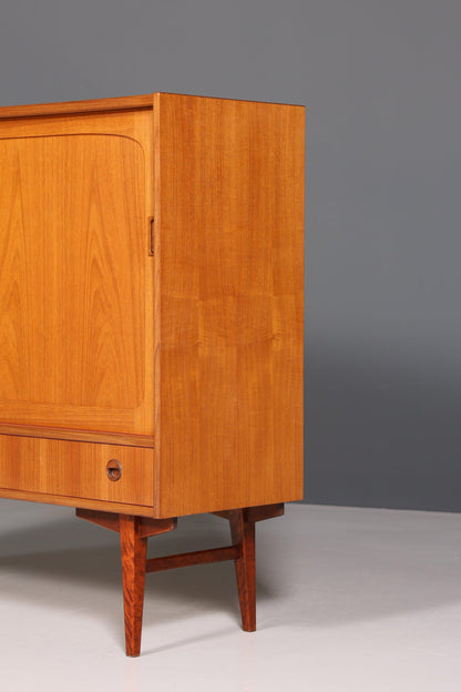 Stilvolles Mid Century Highboard &quot;Made in Denmark&quot; echt Holz Schrank Retro Sideboard Regal