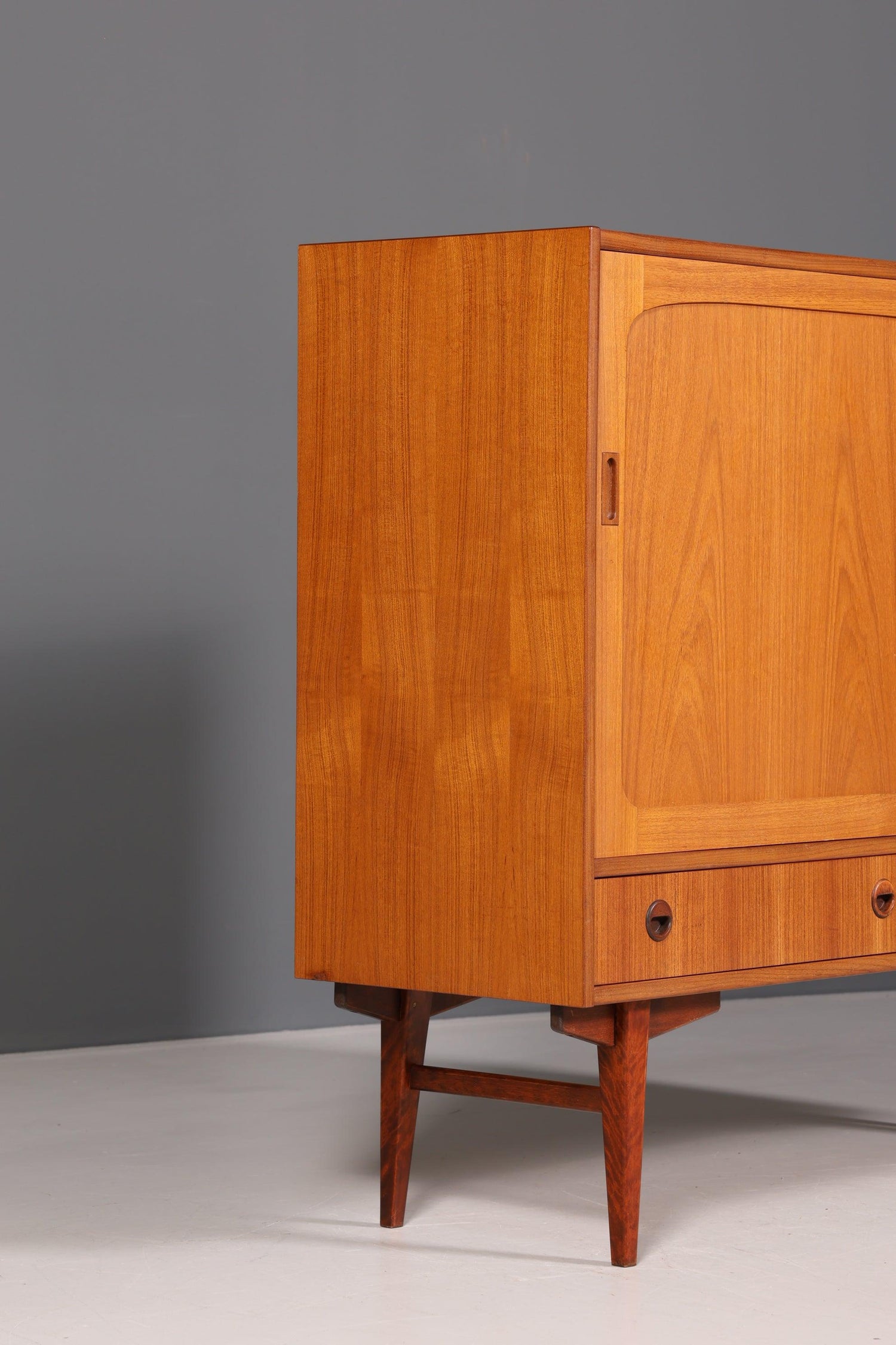 Stilvolles Mid Century Highboard &quot;Made in Denmark&quot; echt Holz Schrank Retro Sideboard Regal