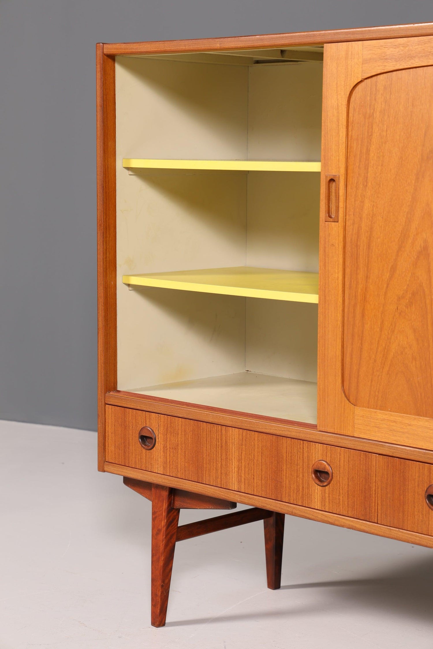 Stilvolles Mid Century Highboard &quot;Made in Denmark&quot; echt Holz Schrank Retro Sideboard Regal