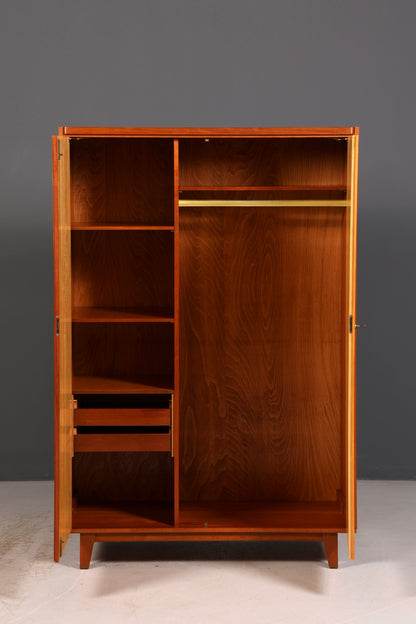 Traumhafter Mid Century Kleiderschrank Vintage Schrank Retro Wäscheschrank Dielenschrank Schlafzimmer
