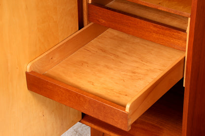 Traumhafter Mid Century Kleiderschrank Vintage Schrank Retro Wäscheschrank Dielenschrank Schlafzimmer