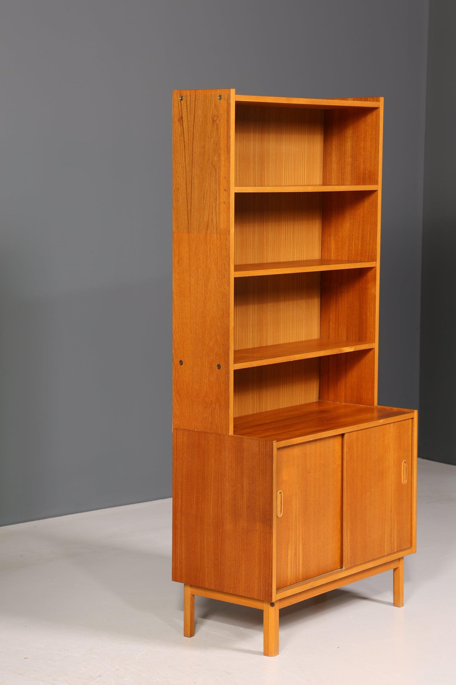 Schlichtes Mid Century Bücherregal Danish Design Schrank Retro Kommode &quot;Made in Denmark&quot; Schiebetür Regal Vintage 2 von 2