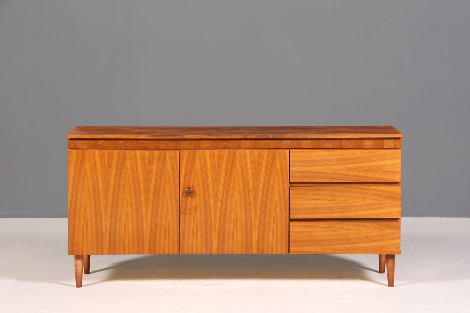 Wunderschönes Mid Century Sideboard Vintage TV Kommode 60s Schrank