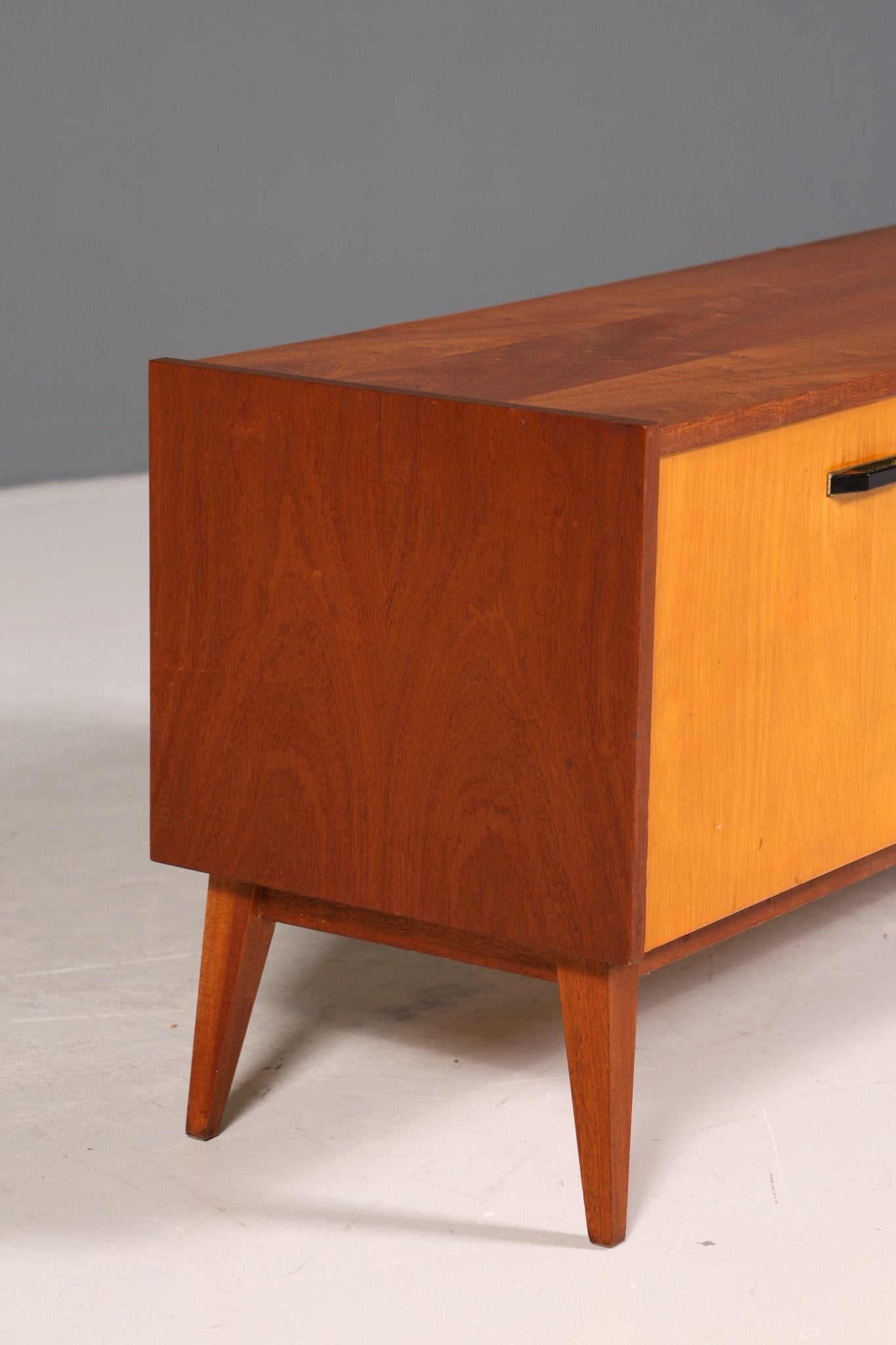 Traumhaftes Mid Century Sideboard Vintage TV Kommode 60s Schrank Flurkommode Klappschrank