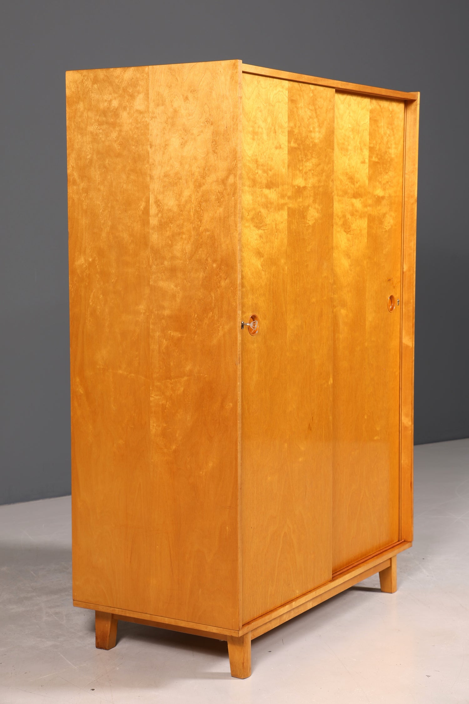 Traumhafter Mid Century Kleiderschrank Schiebetür Schrank Vintage Schrank Retro Wäscheschrank