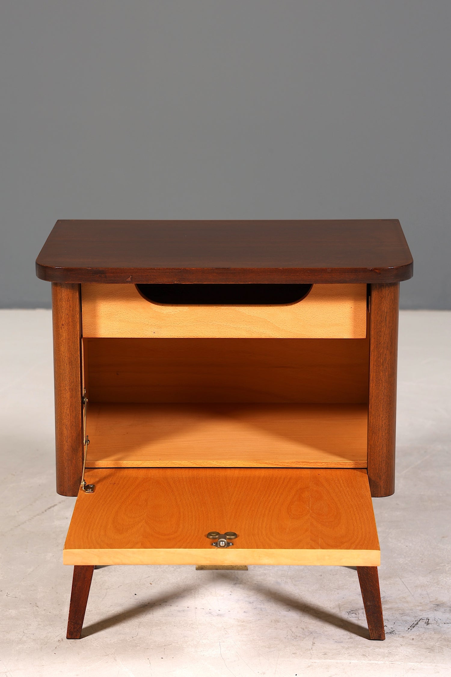 Wunderschöne Mid Century Kommode Vintage Klappschränkchen Retro Nachttisch 2 von 2