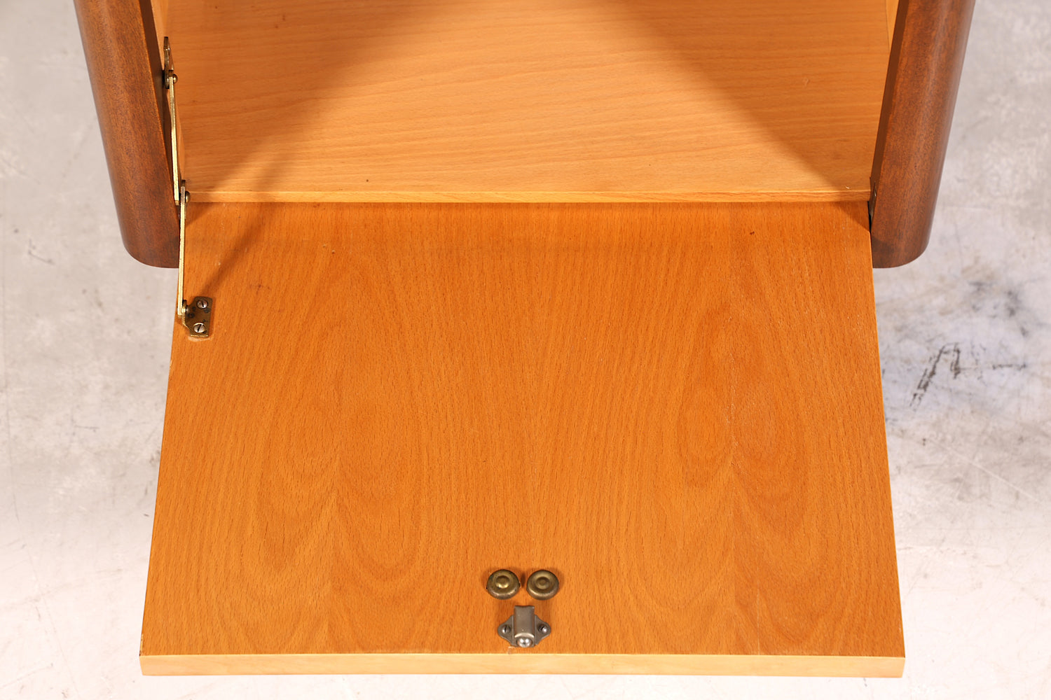 Wunderschöne Mid Century Kommode Vintage Klappschränkchen Retro Nachttisch 2 von 2