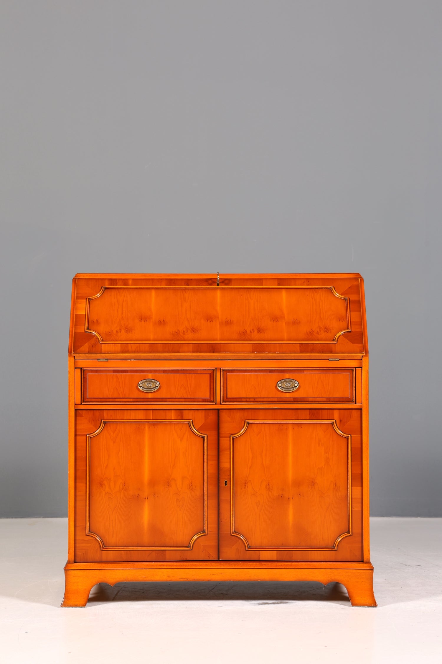 Stilvoller Englischer Sekretär Original Heldense Büro Schreibtisch Eibe Antik 60S Schreibkommode UK Schrank
