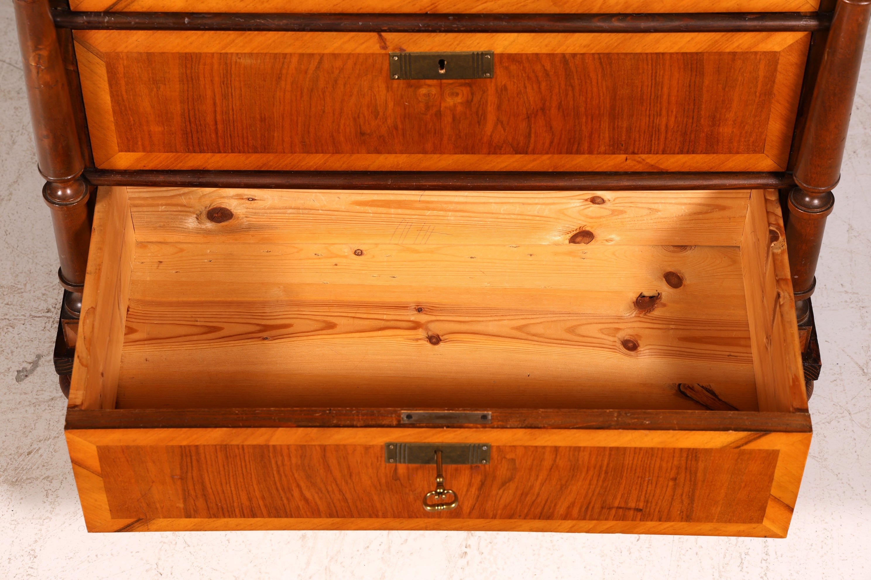 Beautiful German Gründerzeit chest of drawers, Art Nouveau vertiko, drawer chest, chiffoniere, antique linen cabinet, vintage